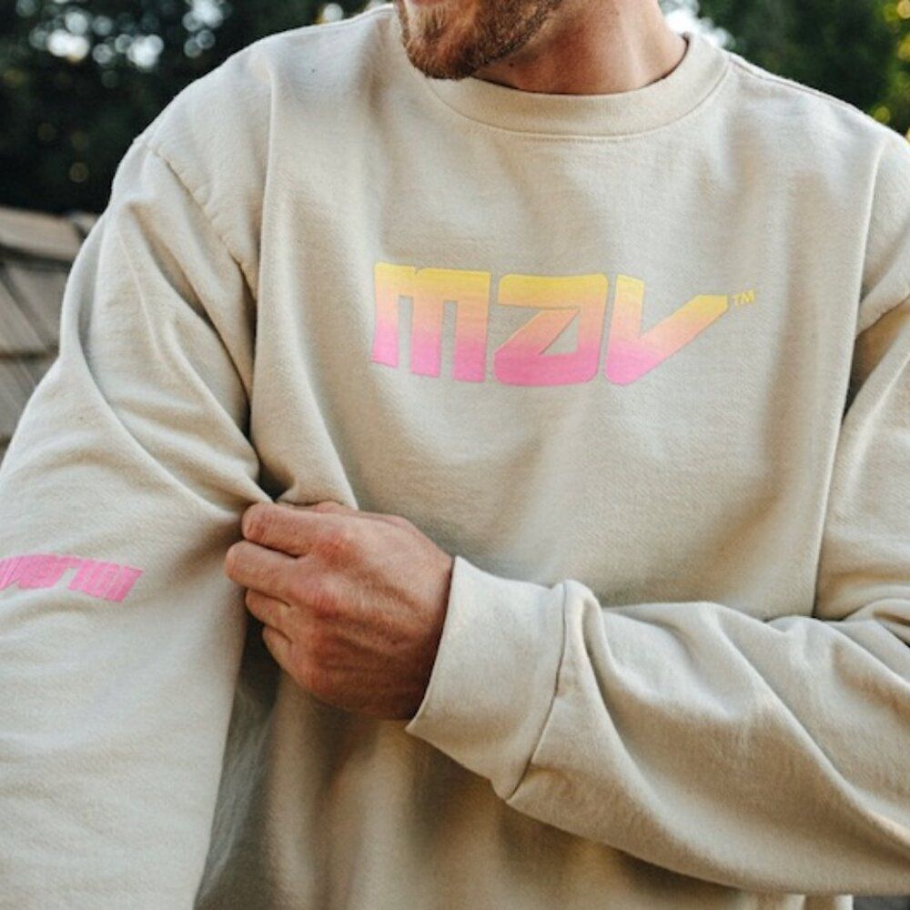 Maverick Merchandise Cream sweatshirt, size XL